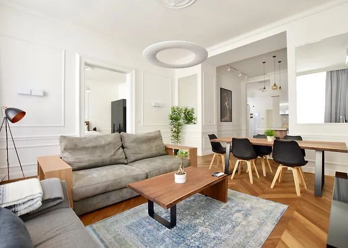 Luxury By Hi5 - Bazilika * Budapesta